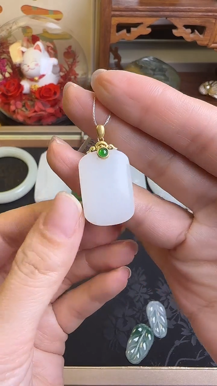 吊坠(不含链)18K金镶嵌和田玉和田玉吊坠