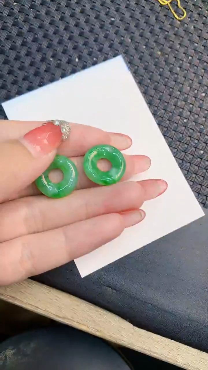 颈饰未镶嵌翡翠1