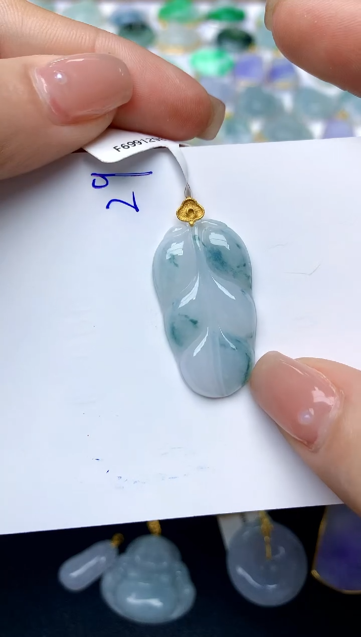 【闪购商品】翡翠颈饰18K金镶嵌29天然A货翡翠