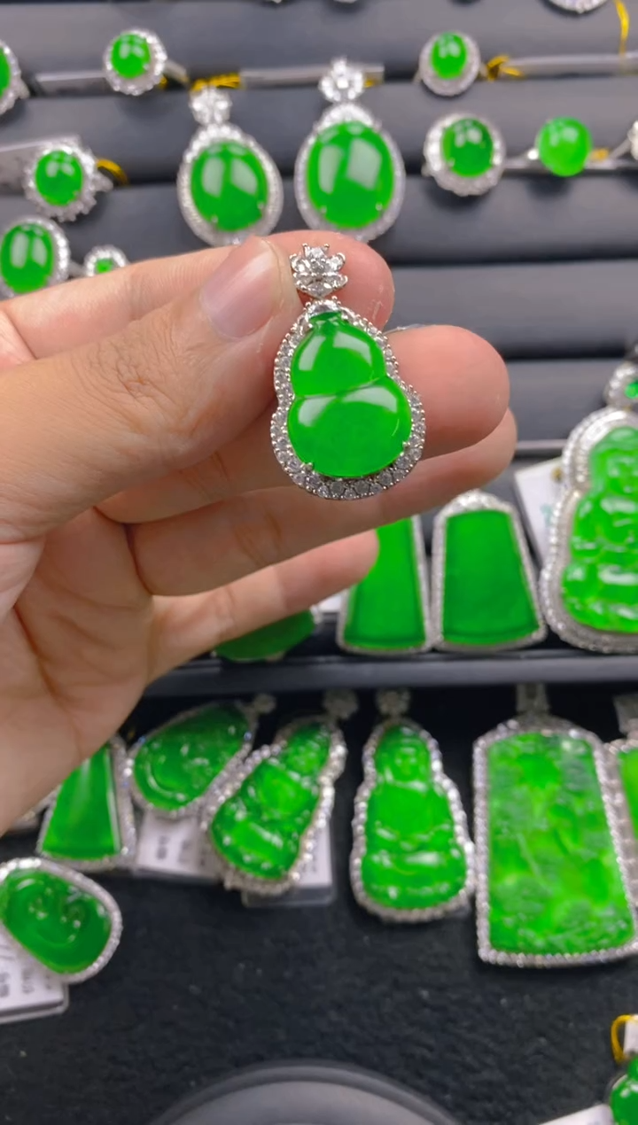 【闪购商品】翡翠颈饰银S925镶嵌11111111