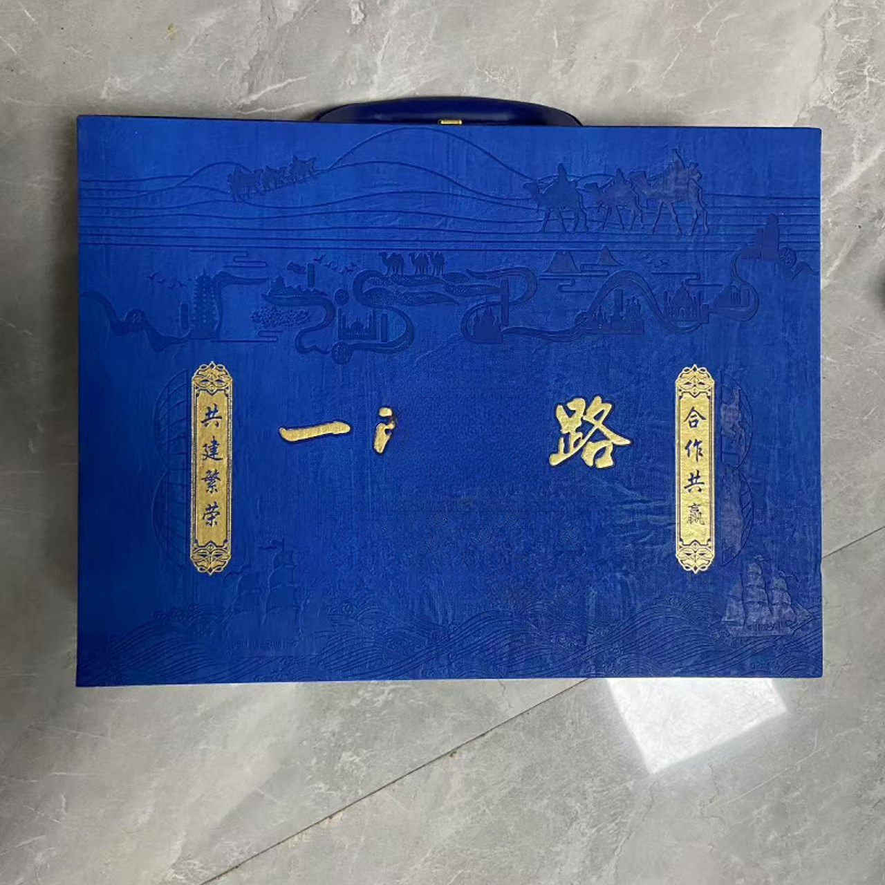 【官方正品】一带一鹿甄选好物防水礼盒CpHg-3.5