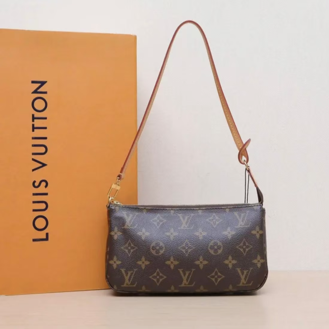 99新 LouisVuitton/路易威登 诗诗专属 老花大麻将单肩包 KM1268