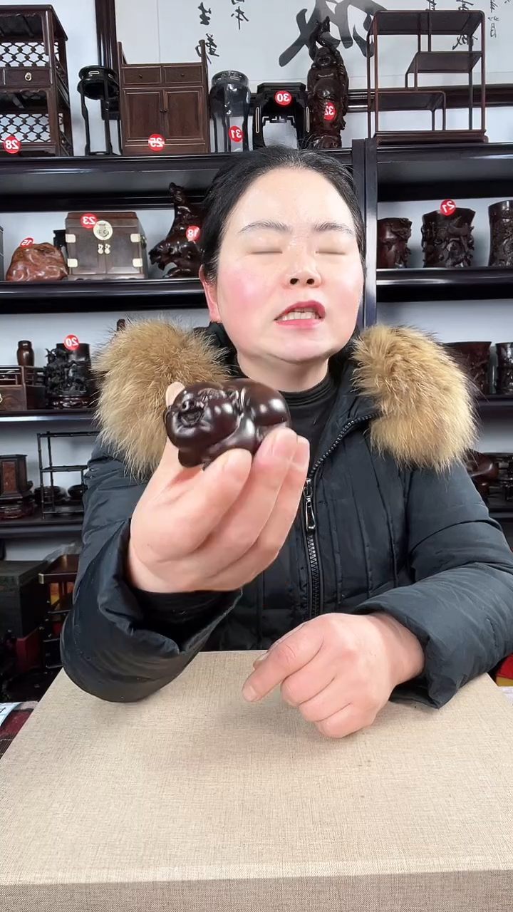 【闪购商品】木3030老李红木工艺品