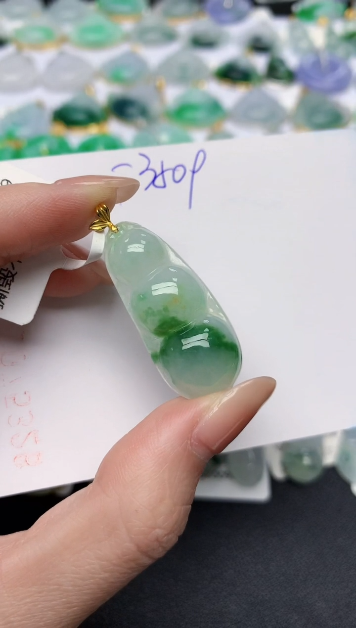 颈饰18K金镶嵌翡翠天然缅甸A货翡翠百元以上9元证书费自理