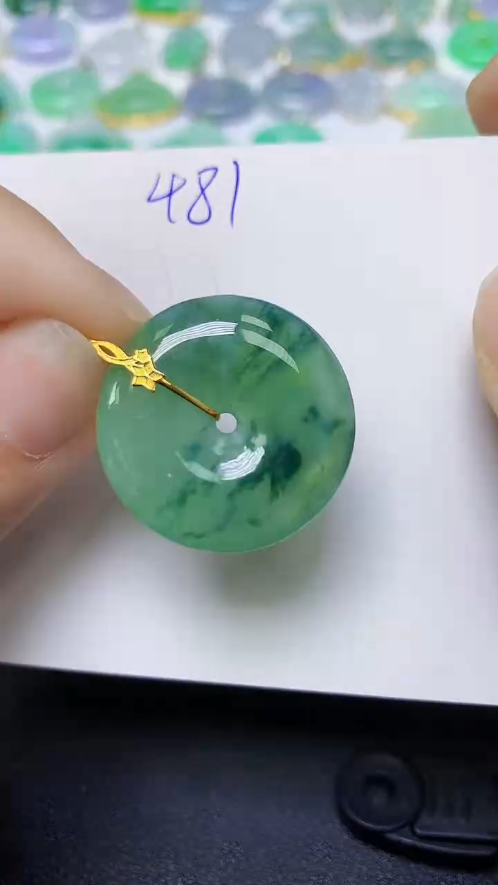 翡翠18K金镶嵌颈饰天然缅甸翡翠A货