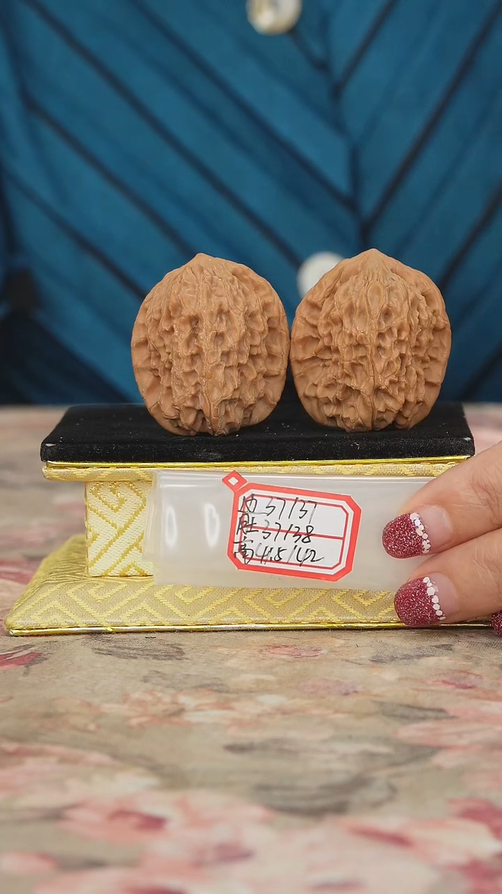 文玩核桃把件非嫁接马老四