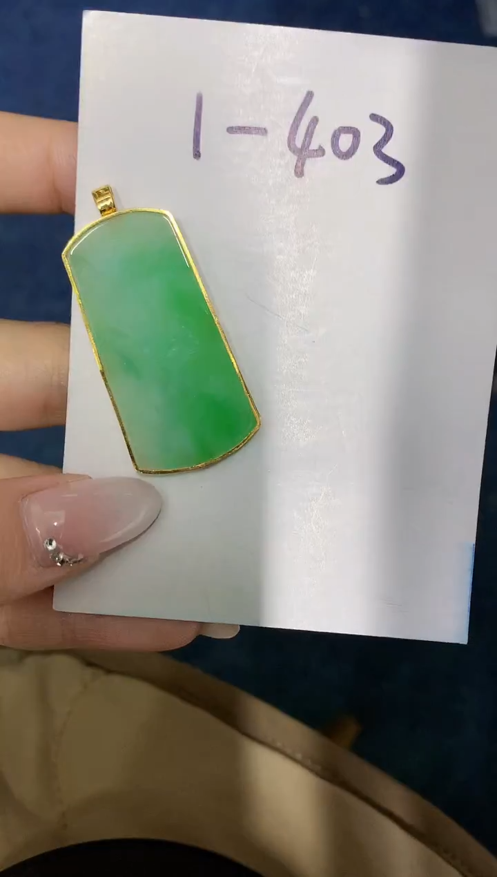 【闪购商品】翡翠颈饰18K金镶嵌0000000000
