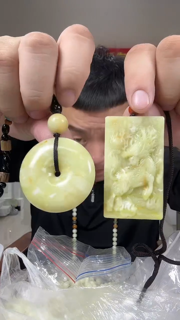 未镶嵌岫玉其它多样性发货一件