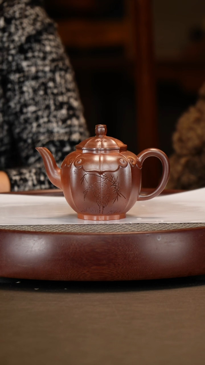 【闪购商品】紫砂茶壶【吴顺华】柴烧筋纹如意  