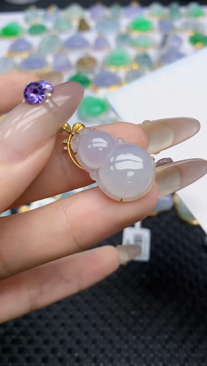 翡翠挂件18K金镶嵌216   天然翡翠A货