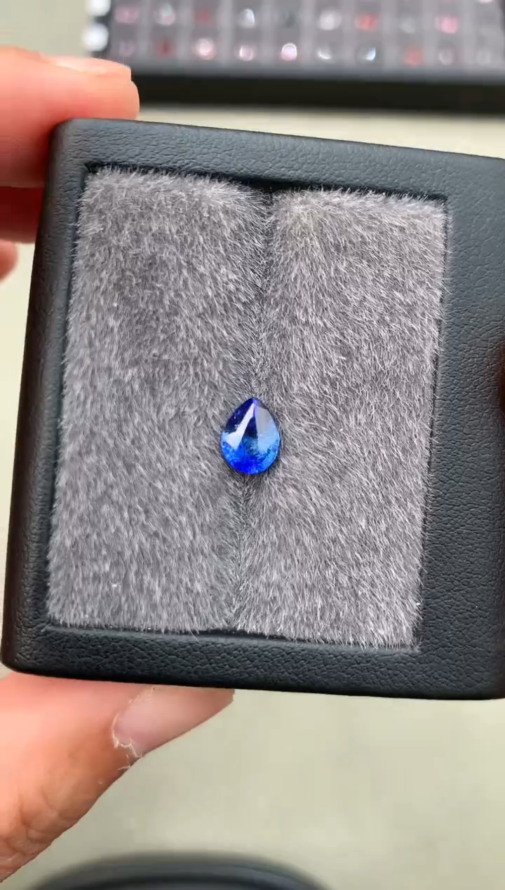 【闪购商品】定制蓝宝石裸石未镶嵌1.51ct 兰卡老烧蓝宝石