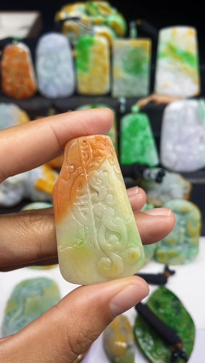 【闪购商品】定制翡翠未镶嵌翡翠A货