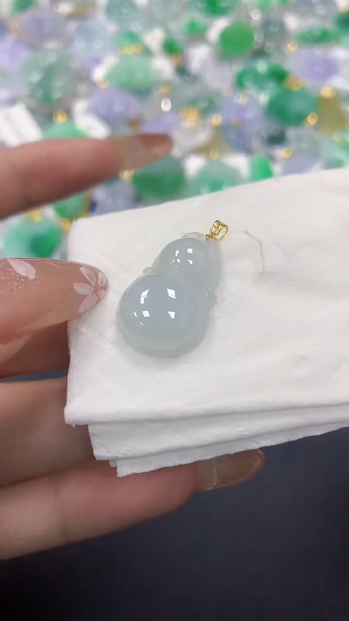 颈饰18K金镶嵌翡翠a货假一赔三支持复检百元上9元证书费自理