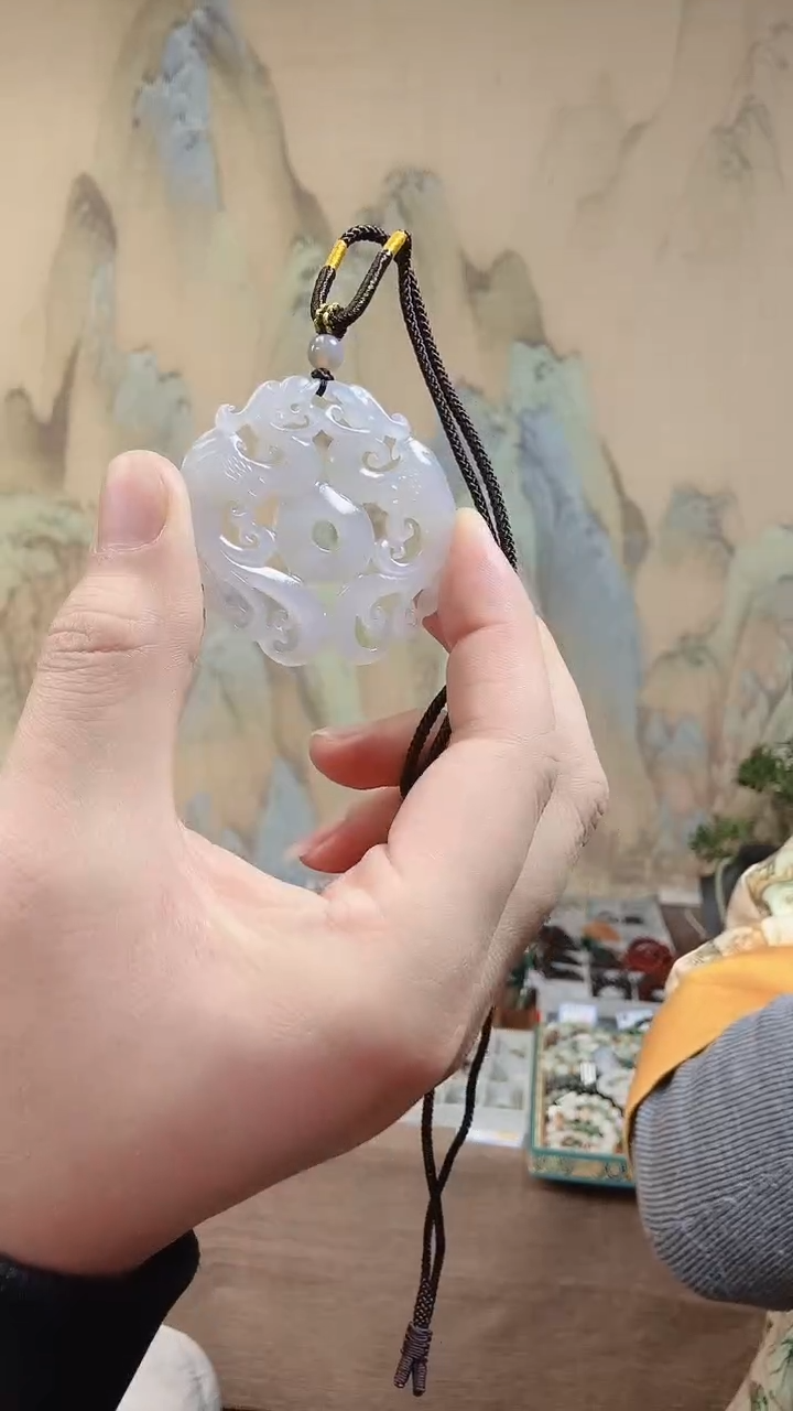 【闪购商品】和田玉颈饰未镶嵌.