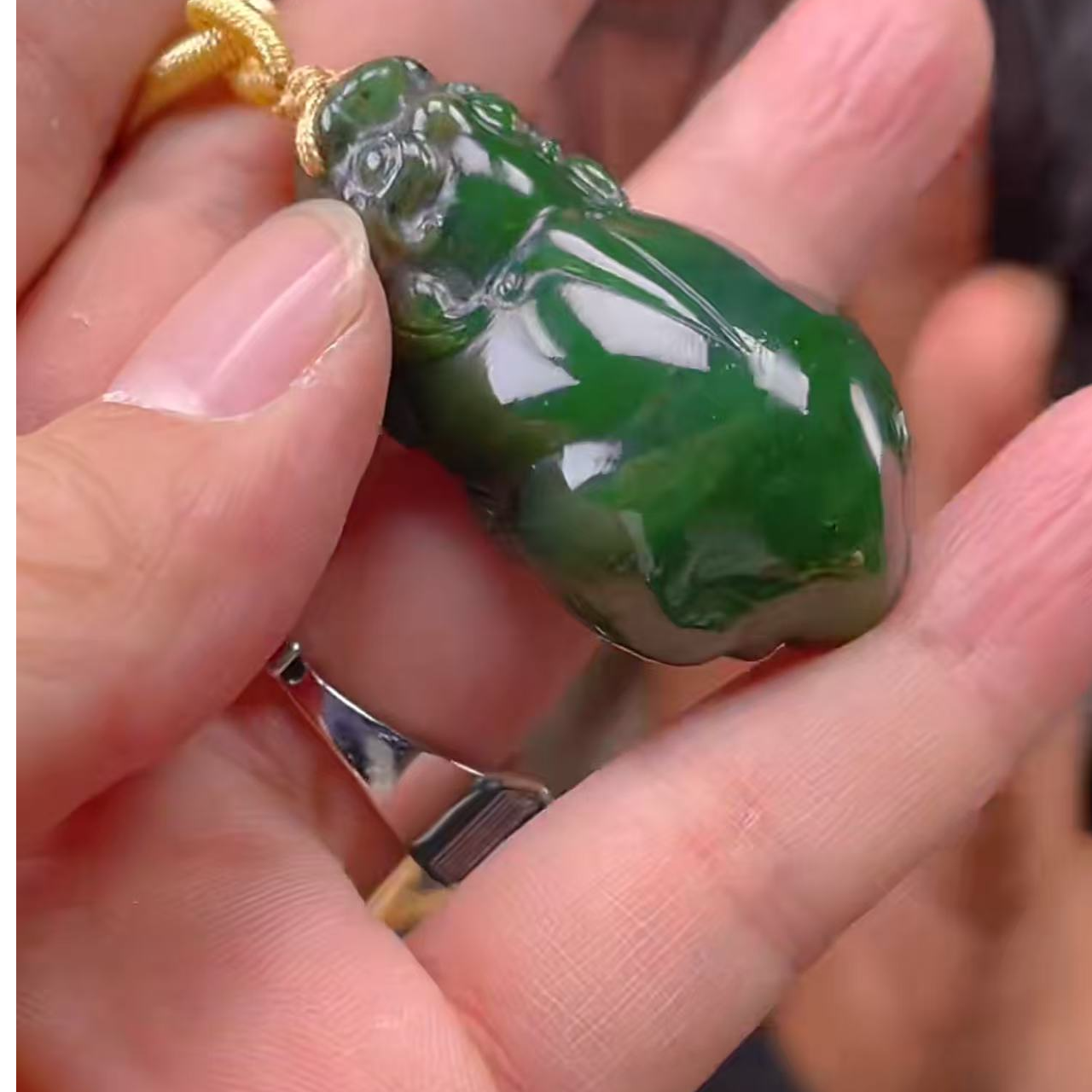 【玉经纶】180849/HQ93-和田玉吊坠-多样性发其一