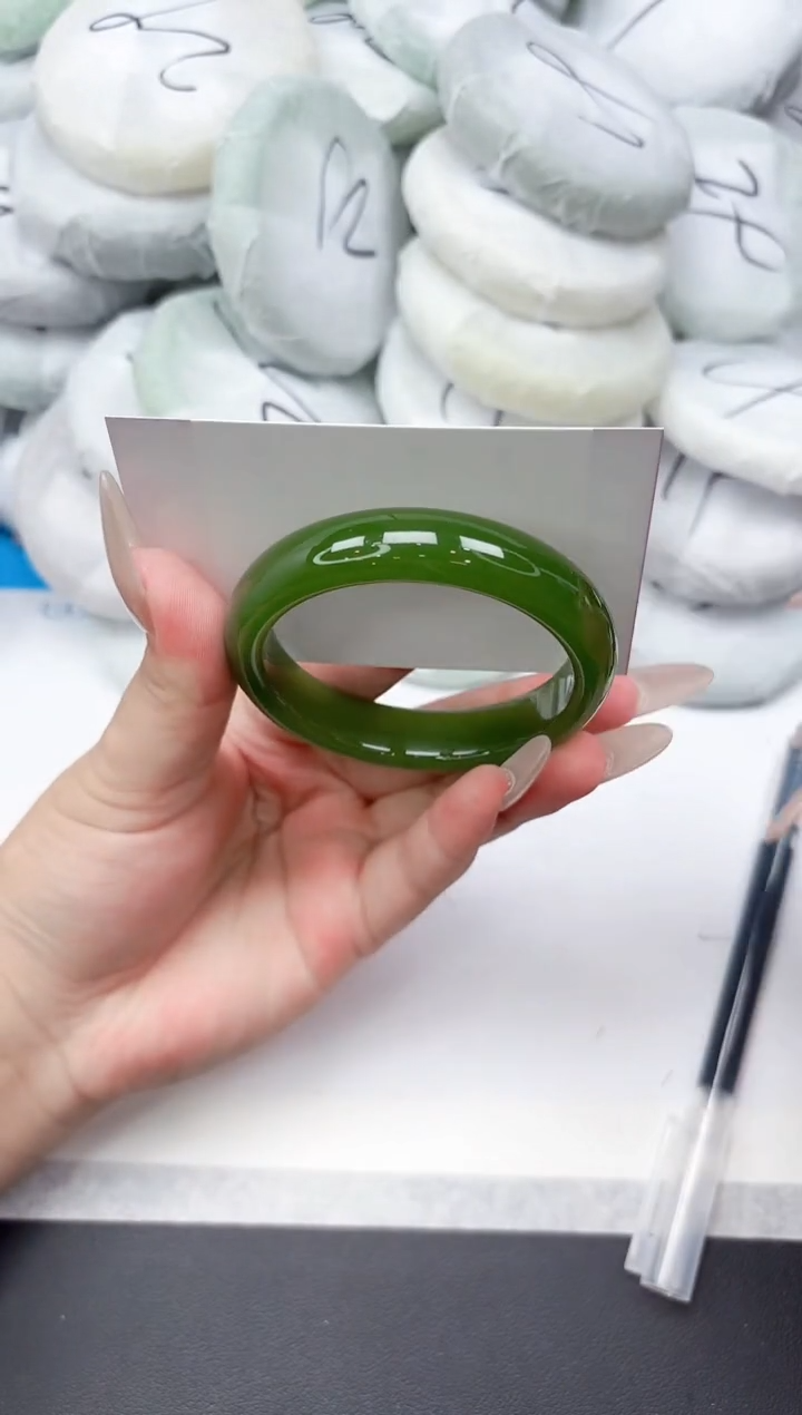 未镶嵌手镯石英质玉82-55.3