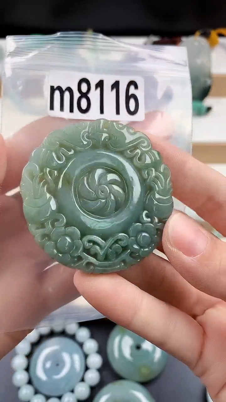 颈饰未镶嵌翡翠天然翡翠吊坠挂件