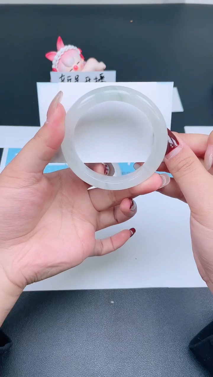 【闪购商品】石英质玉手镯未镶嵌334-55.1