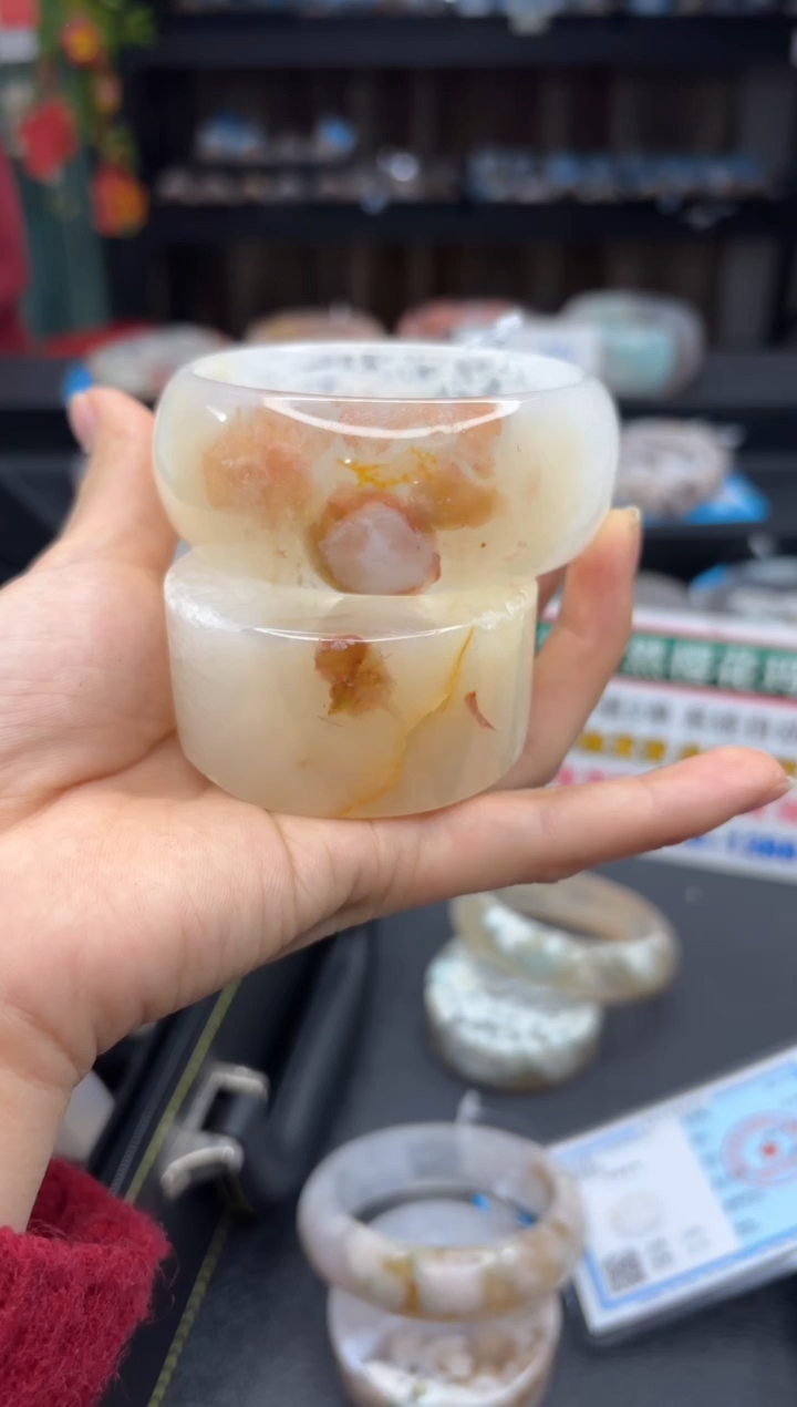 【闪购商品】石英质玉手镯未镶嵌2088（62圈赠送镯心）