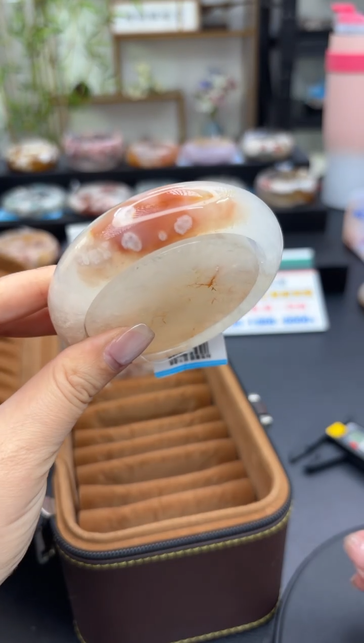 【闪购商品】石英质玉手镯未镶嵌C60(59圈赠送镯心)