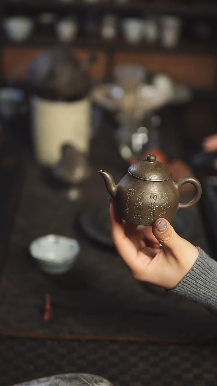 【闪购商品】松风舍 正把紫砂壶