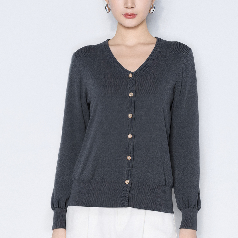 【粉丝专享】马天奴V领时尚简约针织衫VHA476SWH0