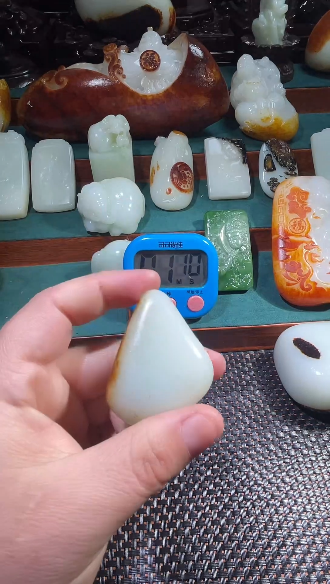 未镶嵌和田玉（糖玉）挂件串**获新疆和田玉把件