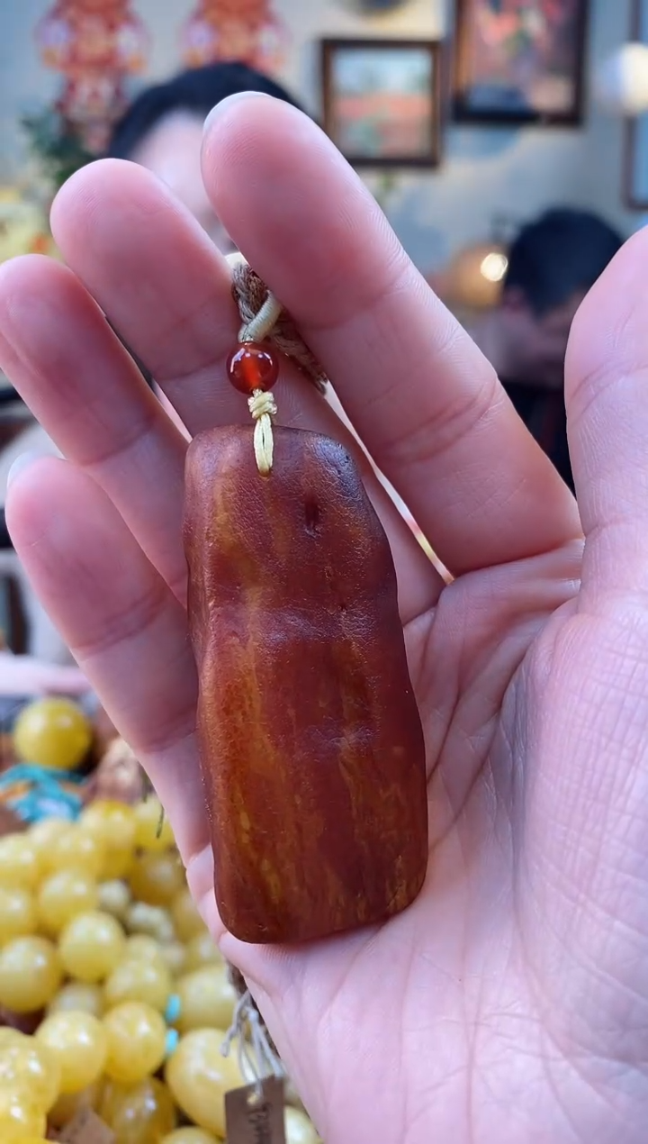 【闪购商品】琥珀手串未镶嵌吊坠