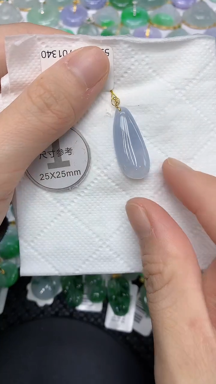 颈饰18K金镶嵌翡翠11111111