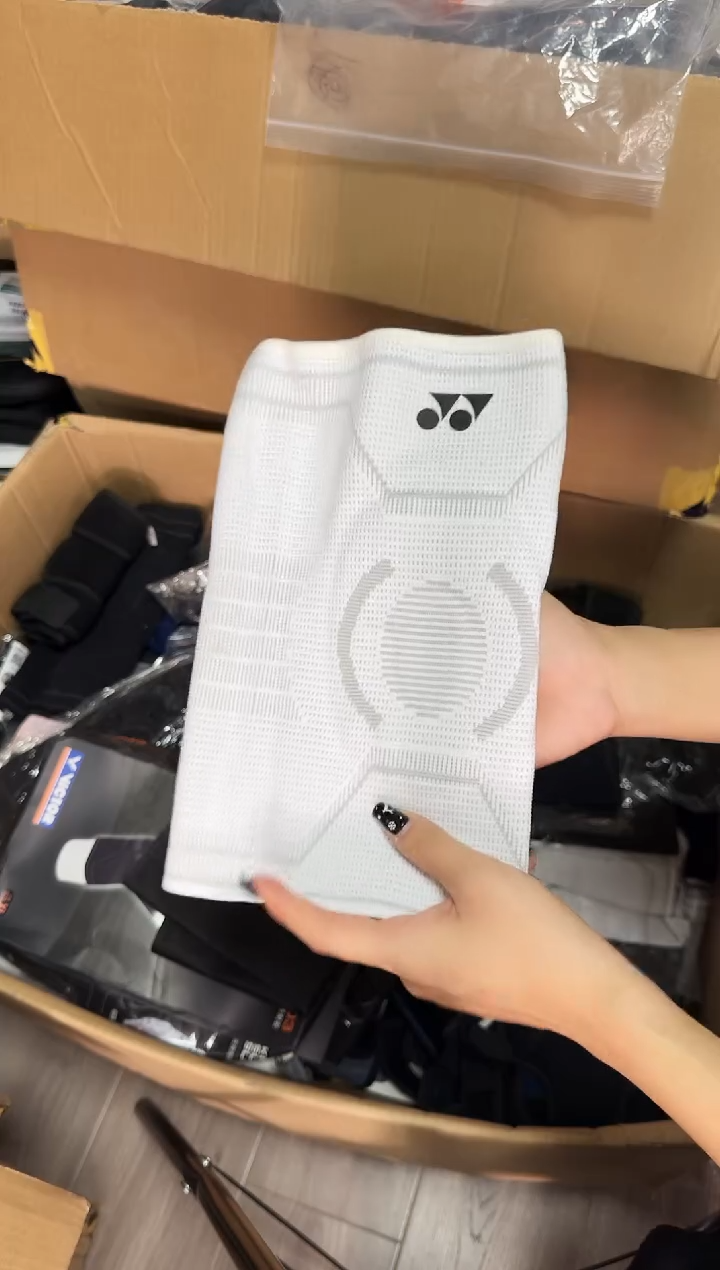 VICTOR胜利正品微瑕球拍球服护具xl   6