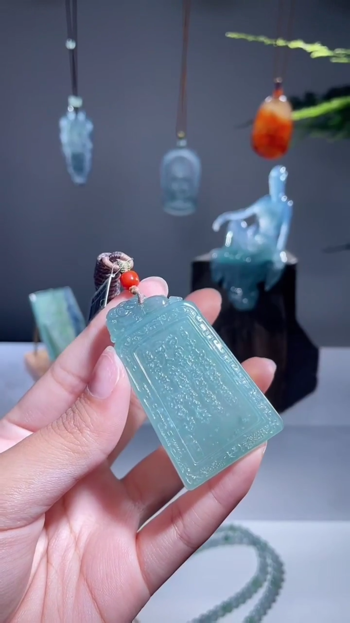 颈饰未镶嵌翡翠山水