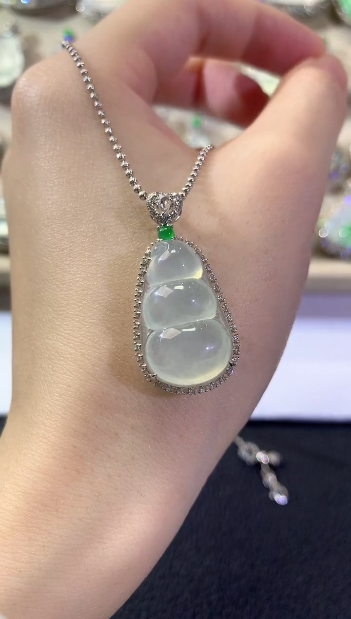 吊坠(不含链)18K金镶嵌翡翠冬日珠宝W14