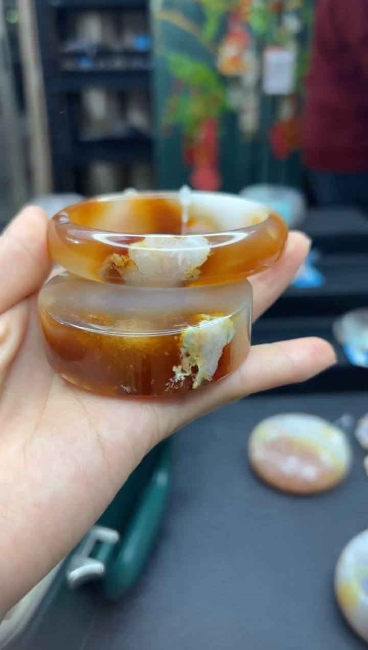 【闪购商品】石英质玉手镯未镶嵌2342（61圈赠送镯心）