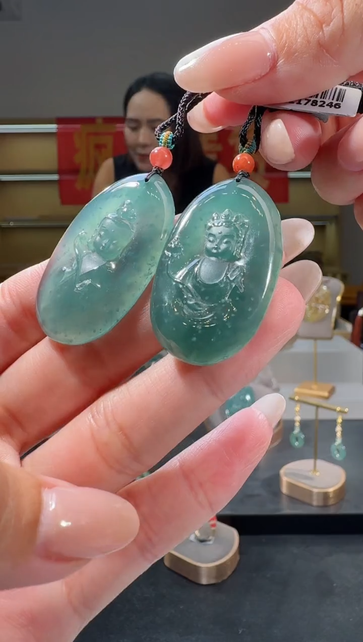 翡翠未镶嵌吊坠(不含链)纯天然A货翡翠宝宝佛（多样性发其一）