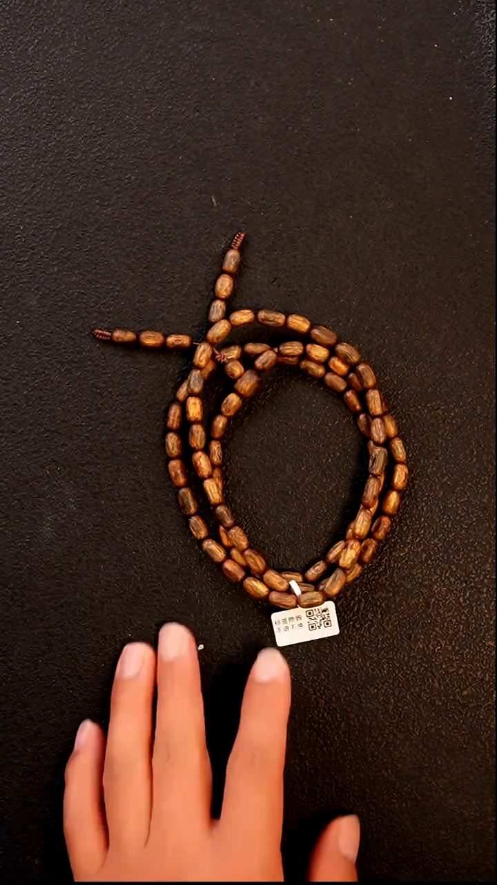 沉香手串莺歌绿棋楠 随型米珠多圈