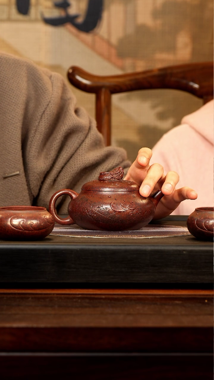 【闪购商品】紫砂茶壶JLQ 铁血砂 金鳞化龙套组 350cc