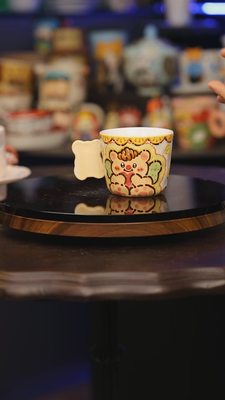 【闪购商品】摆件景德镇釉下彩绘设计师款式陶瓷