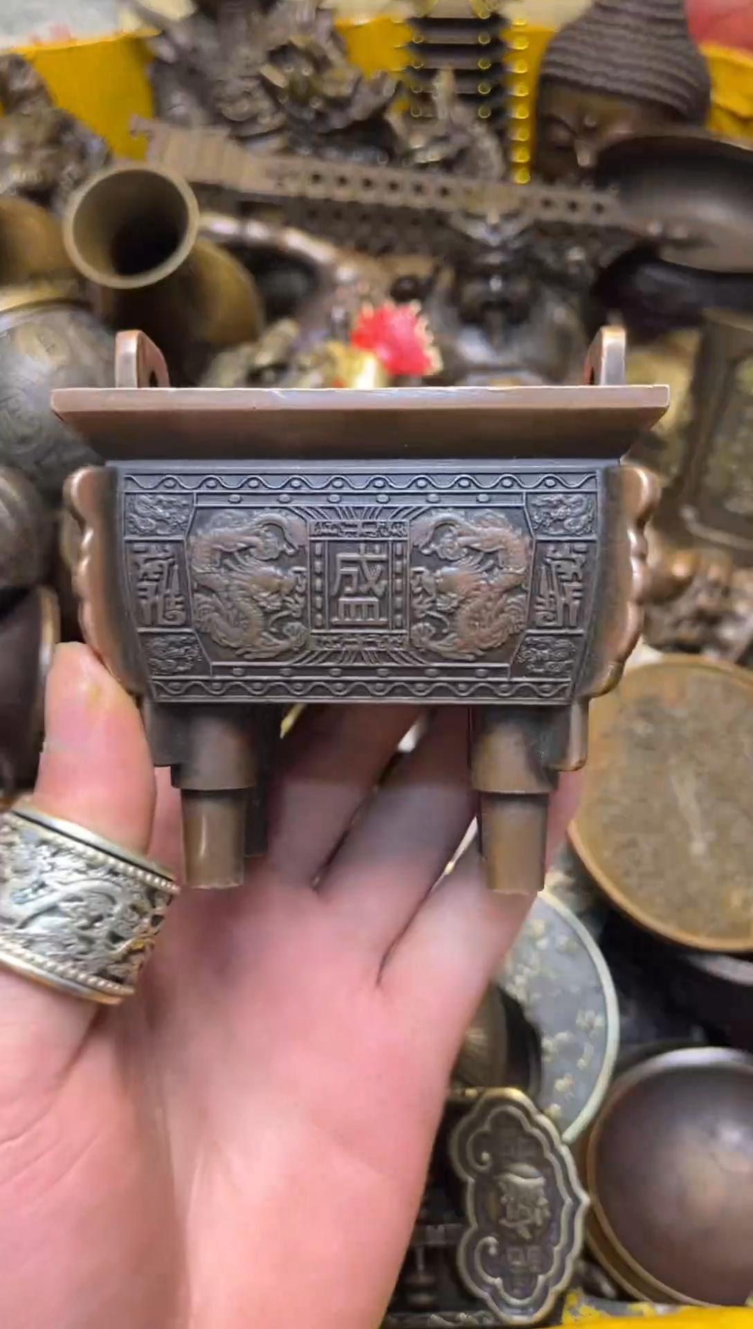 精美铜器，点击下单