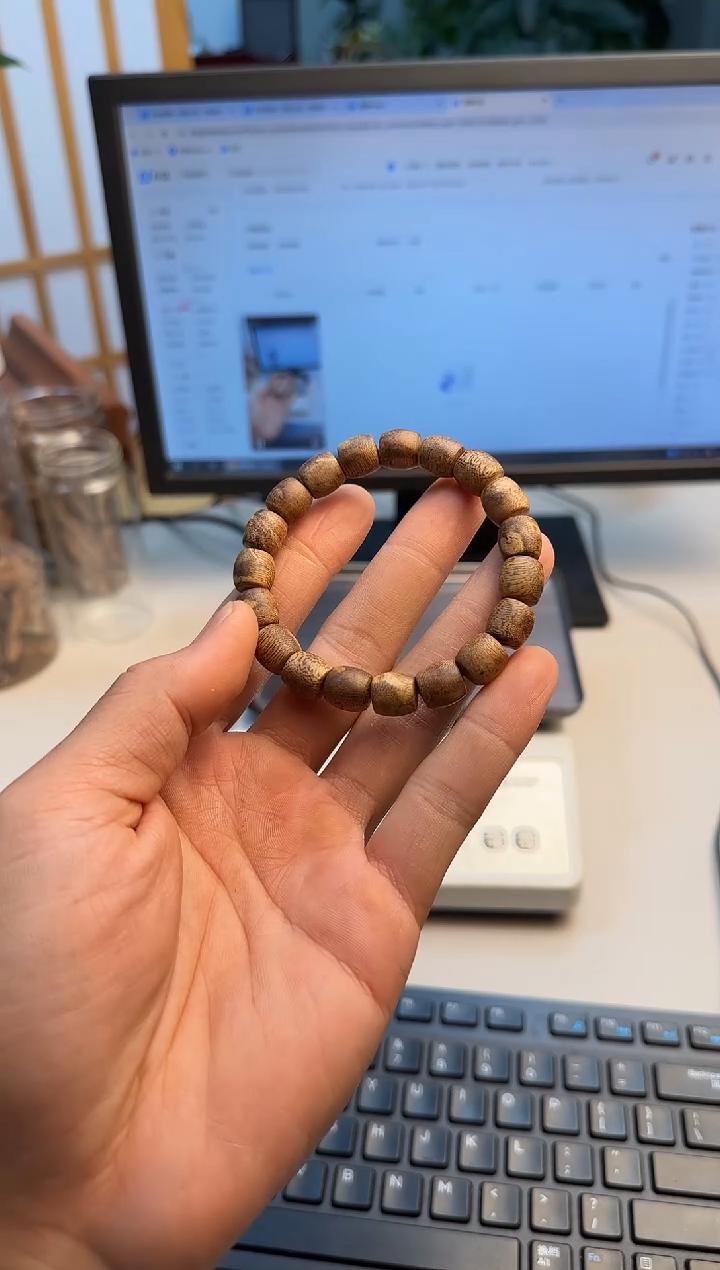 沉香手串请*爺奇楠沉香