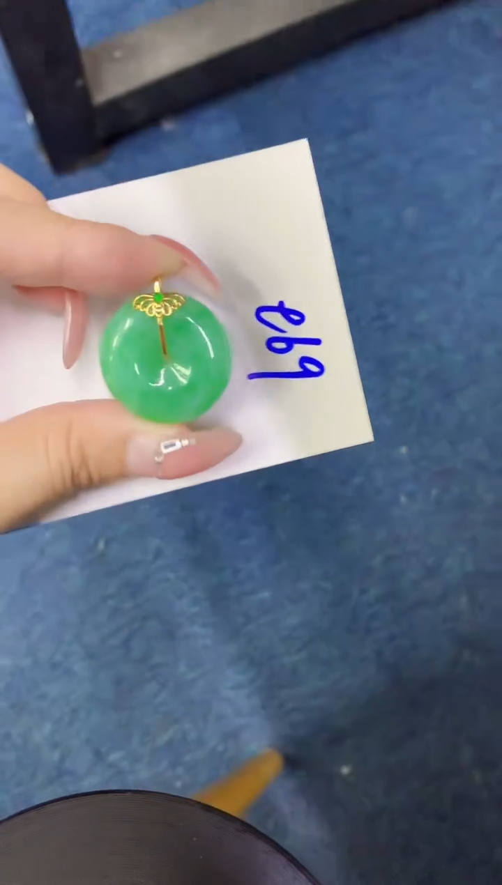 【闪购商品】翡翠颈饰18K金镶嵌000000000000