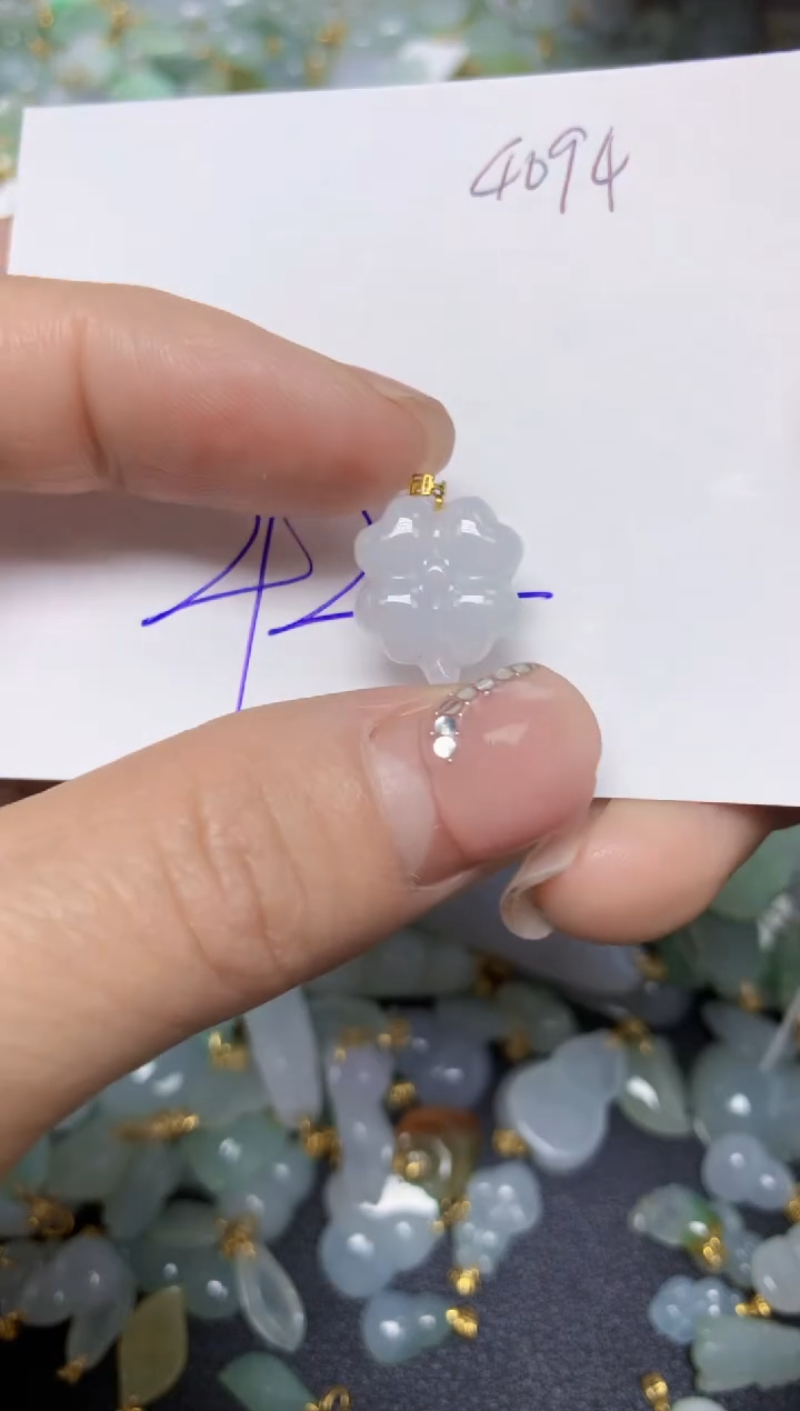 【闪购商品】翡翠挂件18K金镶嵌 天然翡翠A货