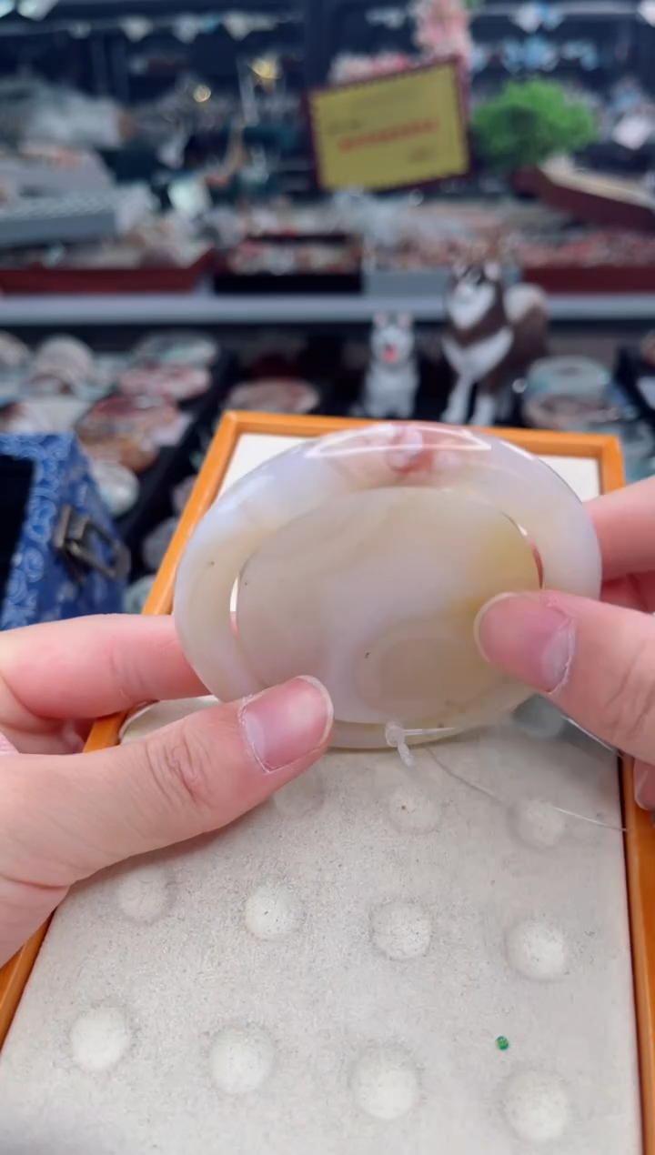 【闪购商品】石英质玉手镯未镶嵌56圈口（赠品镯心）3441769