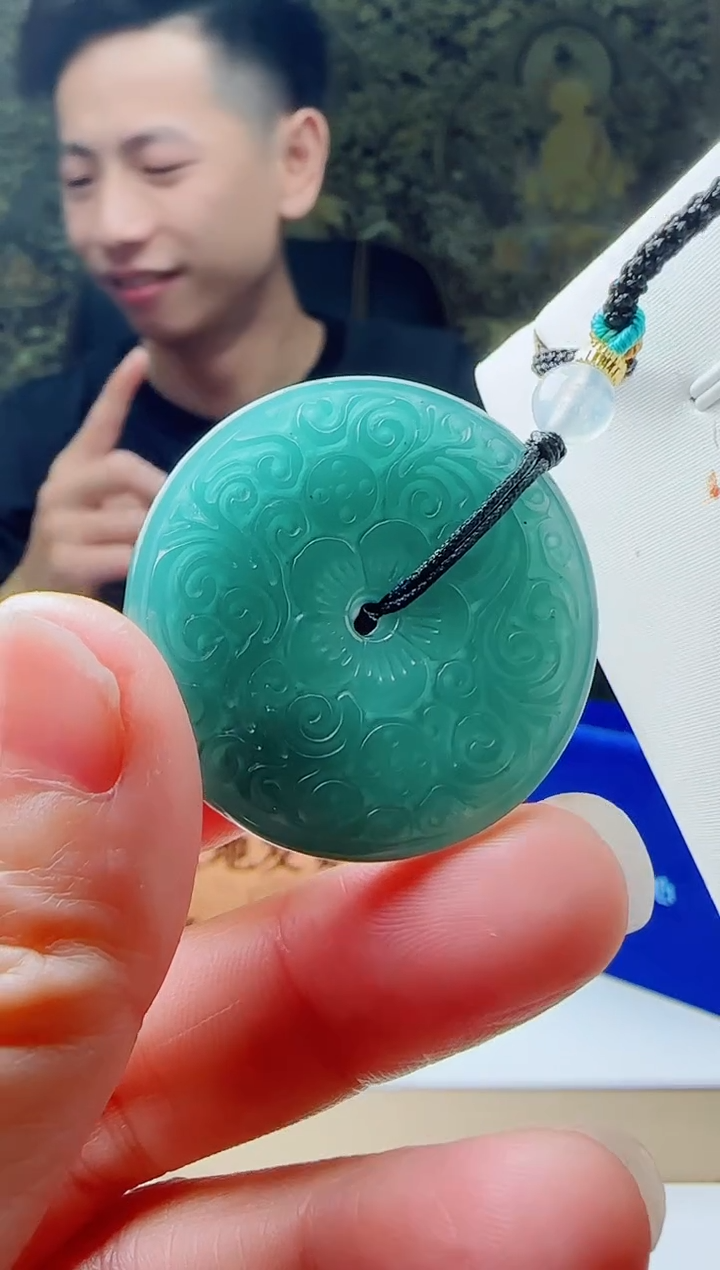 【闪购商品】翡翠颈饰未镶嵌花扣多样性随机发其一
