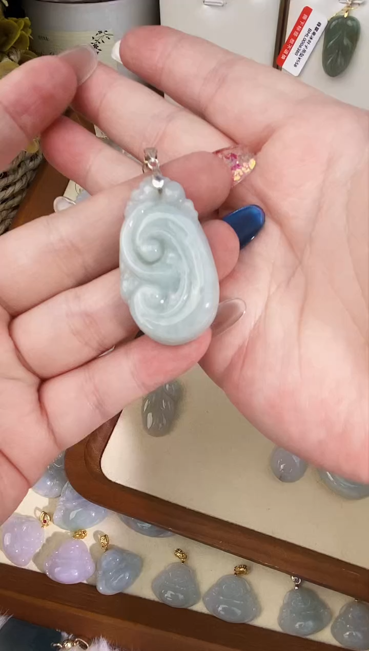 【闪购商品】翡翠颈饰未镶嵌天然缅甸翡翠A货颈饰配绳带礼盒