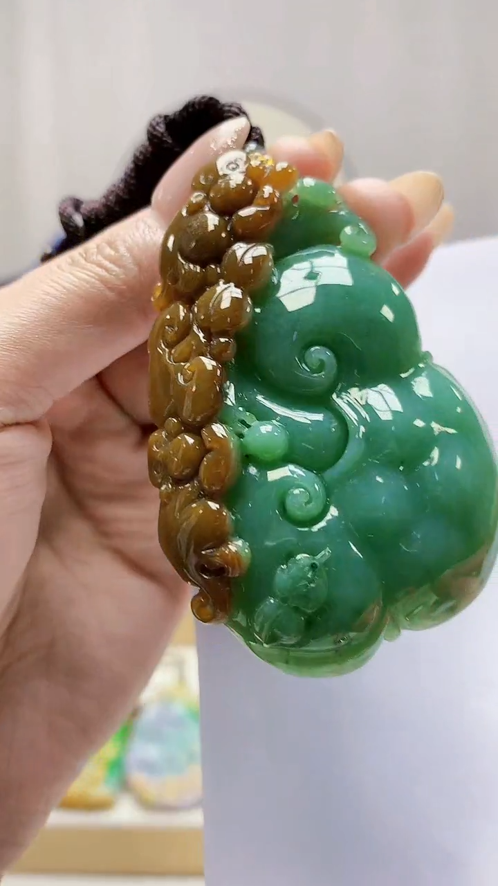 未镶嵌定制翡翠5160MM-毛货挂件132