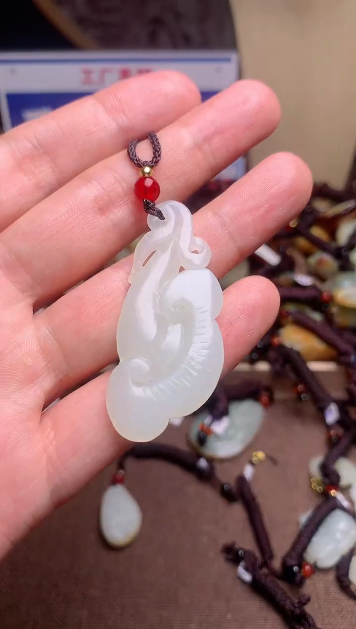 【闪购商品】和田玉颈饰未镶嵌1