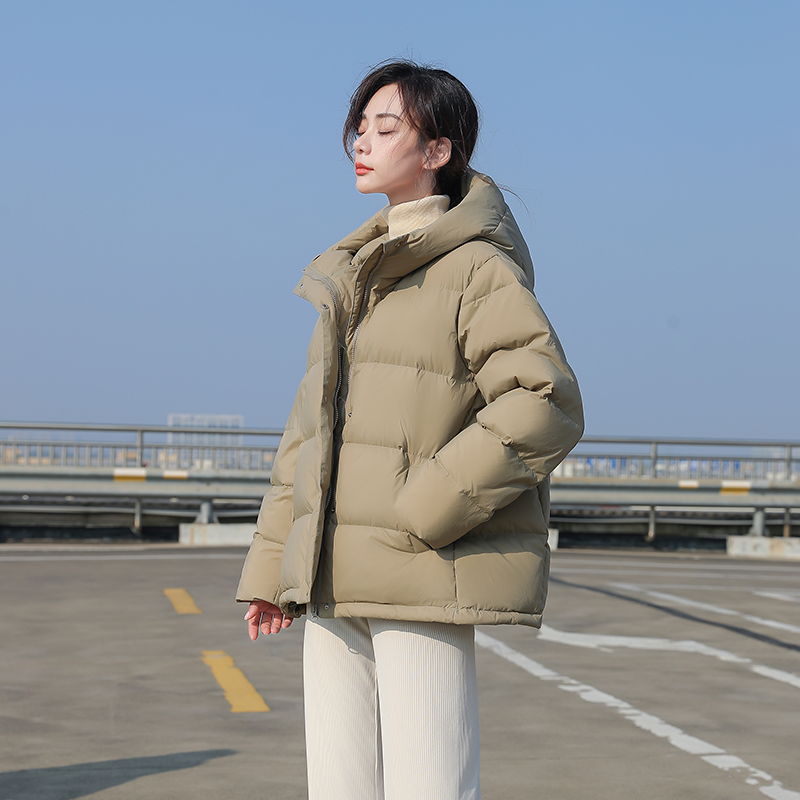 喜空/UCUB 95%白鸭绒大码保暖羽绒服女短款700蓬三防加厚连帽外套