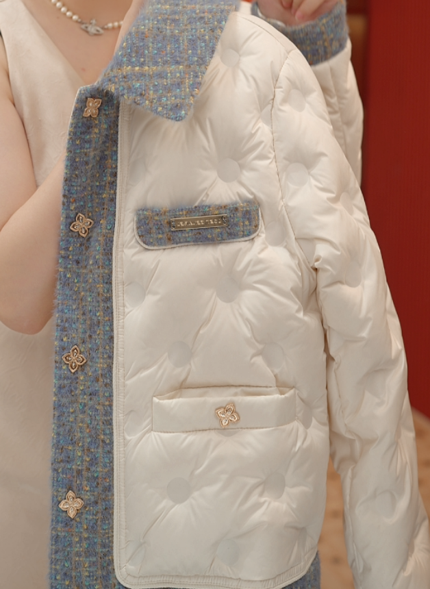 YY-2025冬季新款设计款高端时尚大毛领羽绒服