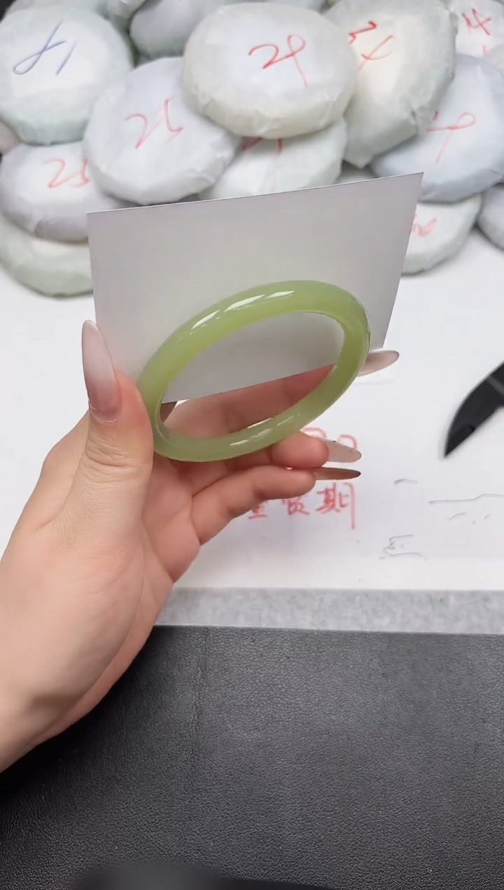 东凌女款手镯A68/60.7