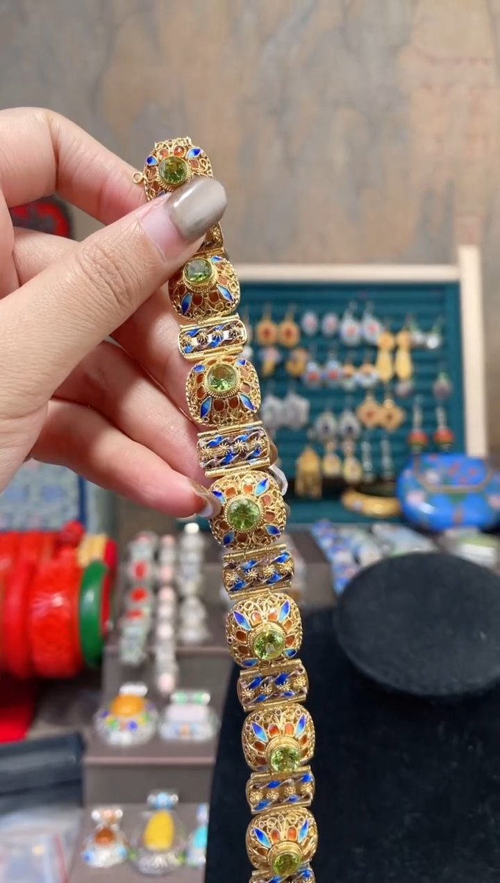 非遗花丝镶嵌镯子